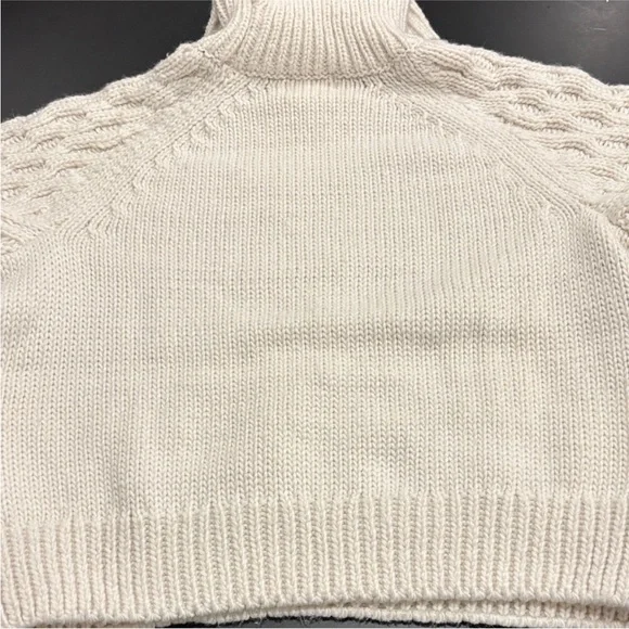 H&M White Cable Knit Turtleneck Sweater - Picture 9 of 9